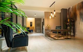 Signature Aparthotel - Boutique