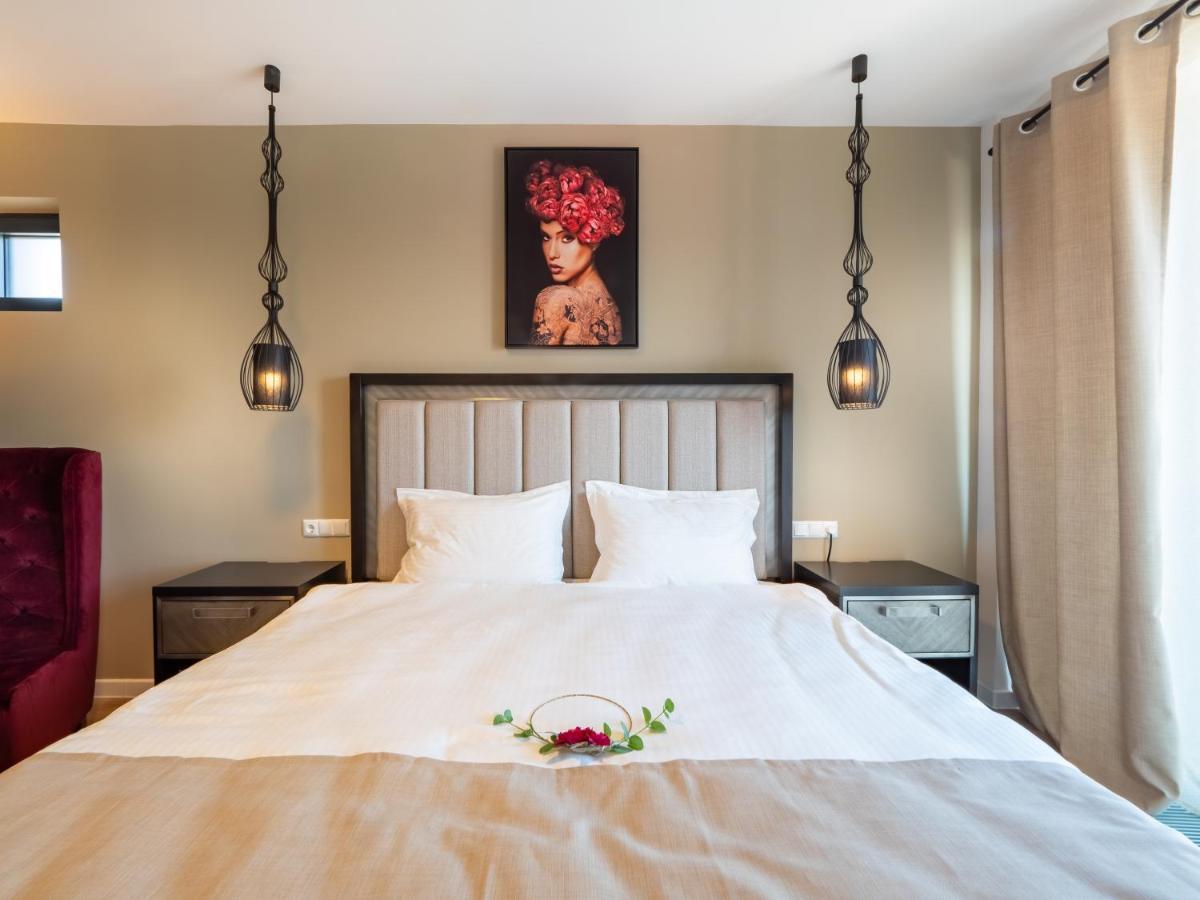 Signature Aparthotel - Boutique Галац Екстер'єр фото
