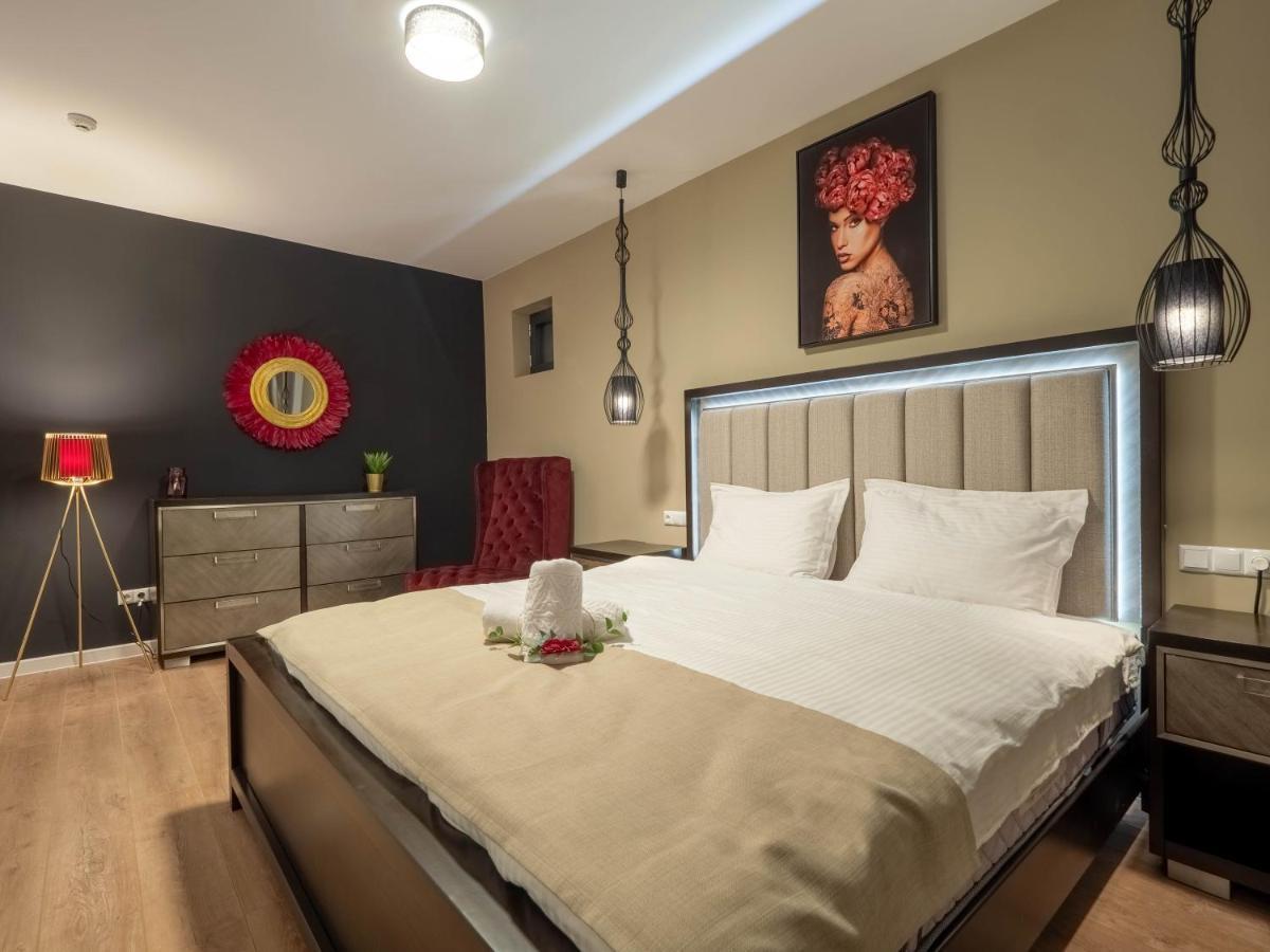 Signature Aparthotel - Boutique Галац Екстер'єр фото